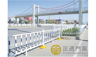 15 长春市道路PVC护栏