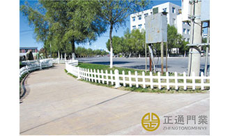 2 大庆市龙安新苑PVC护栏